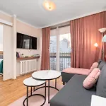 Grzybowska 6-10 By Homeprime Apartmán *