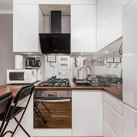 Grzybowska 6-10 By Homeprime