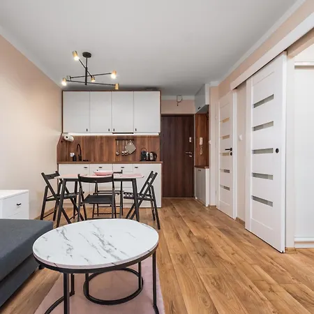 Grzybowska 6-10 By Homeprime