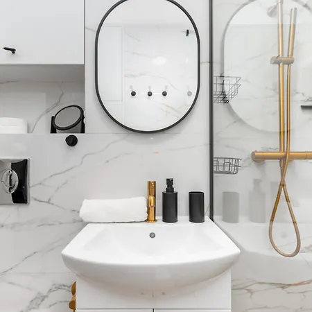 Grzybowska 6-10 By Homeprime Varşova