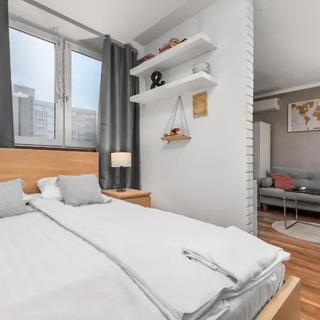 Grzybowska 6-10 By Homeprime